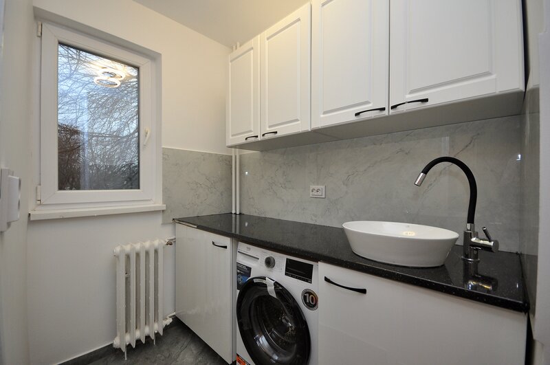 Drumul Taberei, metrou Favorit garsoniera renovata, totul este nou