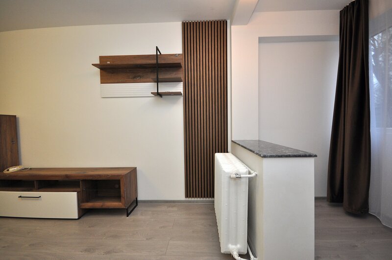 Drumul Taberei, metrou Favorit garsoniera renovata, totul este nou